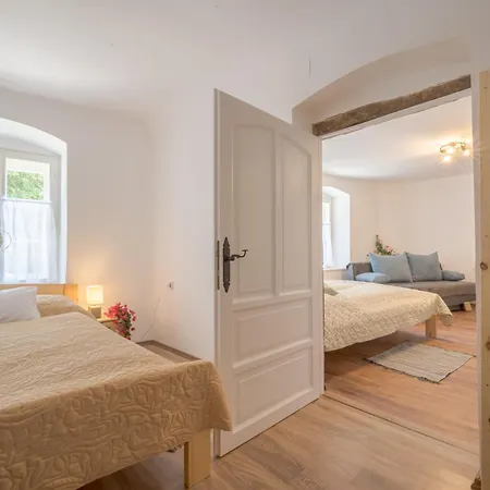 Döbrögi Wellness Maison d'hôtes
