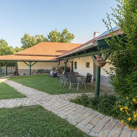 Döbrögi Wellness 3*