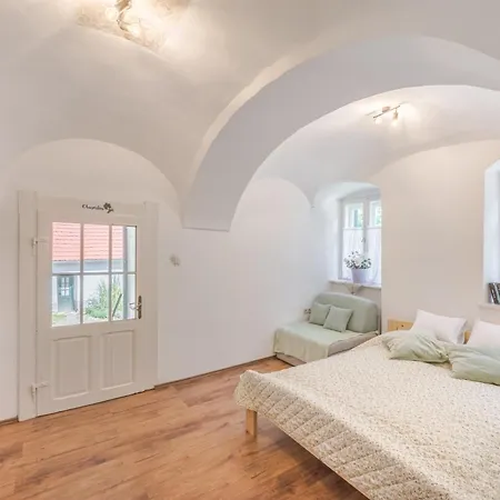 Döbrögi Wellness Vendégház 3*