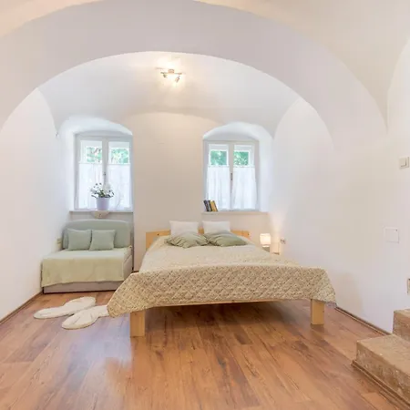 Döbrögi Wellness 3* Nemesvita